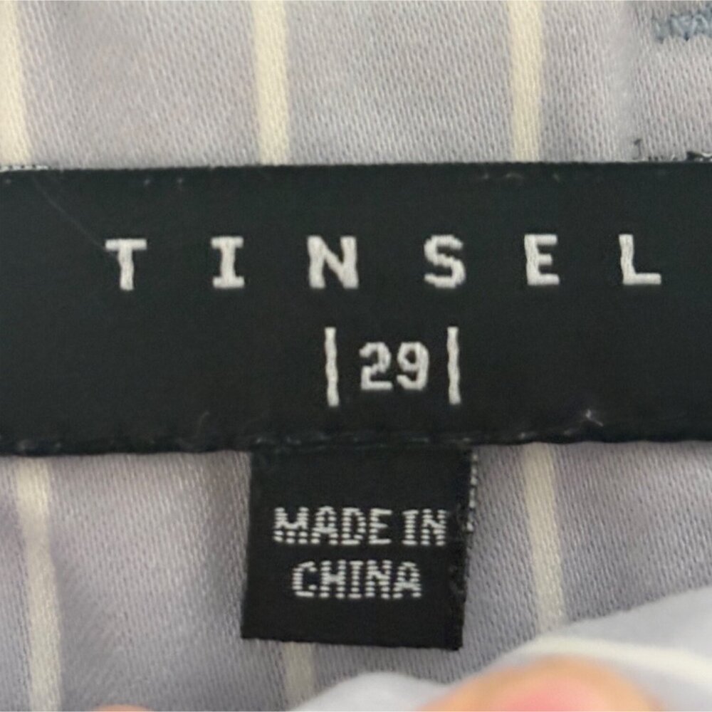 Tinsel Gray White Pinstripe Shorts Size 29 Mid Rise Coastal Preppy Tailored - Picture 3 of 9